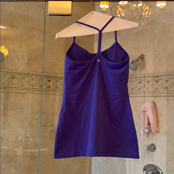 Lululemon tank Size 6 - Picture 2 of 3